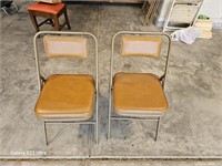2 Cushioned Folding Chairs