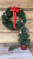 15in Wreath with Christmas tree