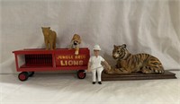 Circus Car, Tigers, Lion, Tamer