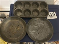 Vintage Pie Plates and Muffin Tin Bakeware