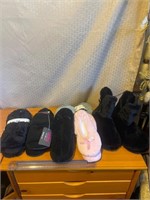6 new pairs women’s slippers various sizes