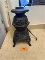 Antique Cast Iron Spark Pot Belly Stove