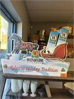 Windsor Canadian Holiday Store Display