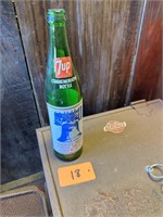Vintage 1976 Bicentennial 7up Bottle