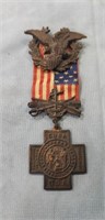 (1) Vintage Military Pin/Medal