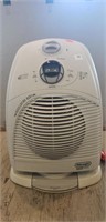Delonghi SafeHeat Electric Heater (Powers On)
