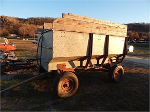 Flare wagon with hydraulic hoist; seller says work