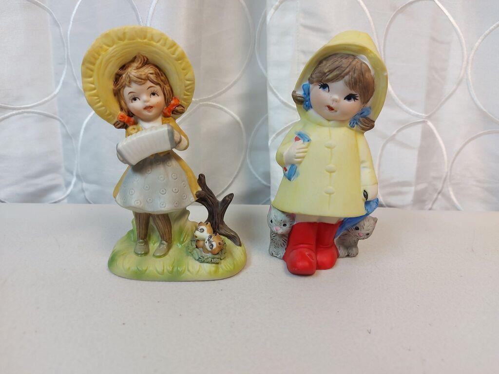 2 Doll / Girl Figurines Vintage ?