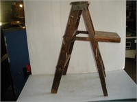 3ft Wooden Step Ladder