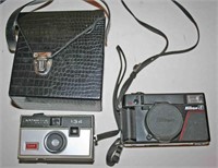 Instamatic 134 Kodak Camera w/ Case & Flash,