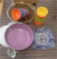 ASSORTED TUPPERWARE LOT / AND GLASS /NO SHIP