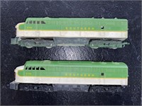 (2) TEMPO HO SCALE SOUTHERN TRAIN ENGINES
