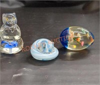 Misc. Glass paperweights and sculpture