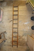 NS: Small Decorative Wooden Ladder