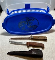 Fish breading box  / Case knife lot