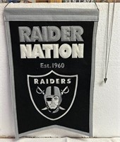 Retro Oakland Raiders banner & necklace