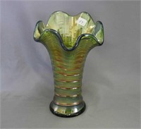 Ripple 7 1/2" squatty vase - green
