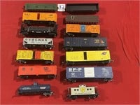 HO Scale- Asst'd Train Cars (gulf missing wheels)