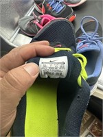 Woman's Nike shoes size 9.5