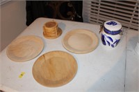 Wood plates, coasters, blue and white jar