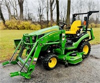 2018 John Deere 1025R Compact Tractor with 120R
