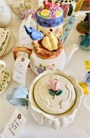(3) Decorative Teapots