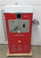 1944 Coca-Cola 10 cent machine with keys