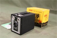 Vintage Kodak Brownie Target SIX-20 Camera