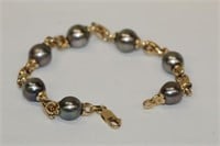 14kt yellow gold Heavy Link Bracelet with Tahitian