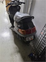1990 Honda Scooter HAS TITLE