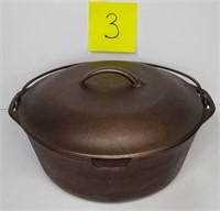 10.25" Cast Iron Kettle with Lid