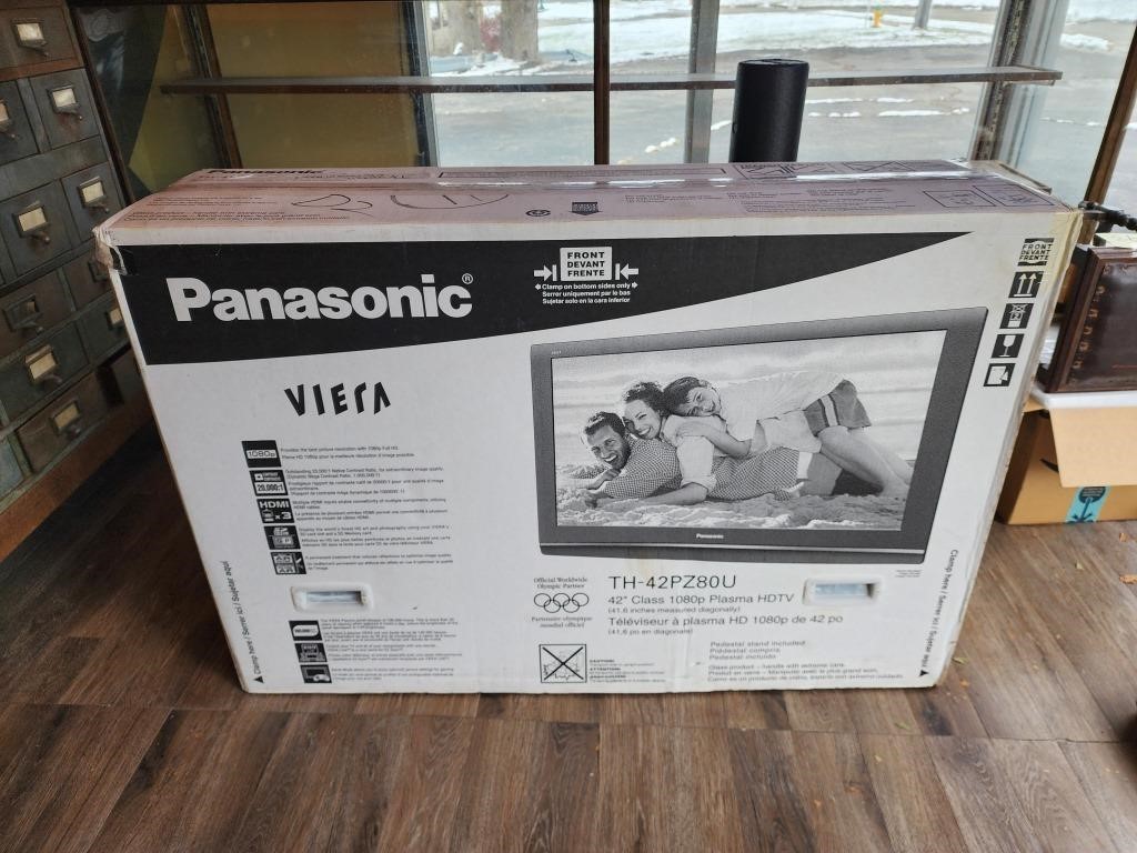 PANASONIC VIERA 42" 1080P PLASMA HDTV