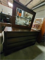 8 Drawer Longboy Dresser With Mirror