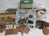 LARGE LOT OF PLASTIC "PLAY" FIGURES, ETC.: