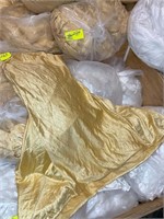 GOLD COLORED CHAIR COVERS APPROX. 25 PER BAG 4 BAG