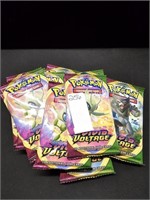 10- pokemon vivid voltage trading cards (display)