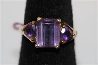 10kt yellow Gold Ring with a Emerald Cut Amethyst