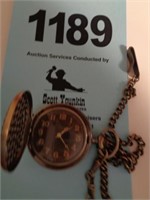 Train pocketwatch/chain (two pictures)
