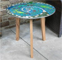 Decor Therapy 21.65" Mosaic Stained Glass EndTable
