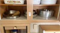 Shelf lot metal pans and Bundt