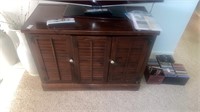 Wooden entertainment stand no contents