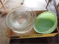 (5) Pyrex Bowls, Jadite Mixing Bowl