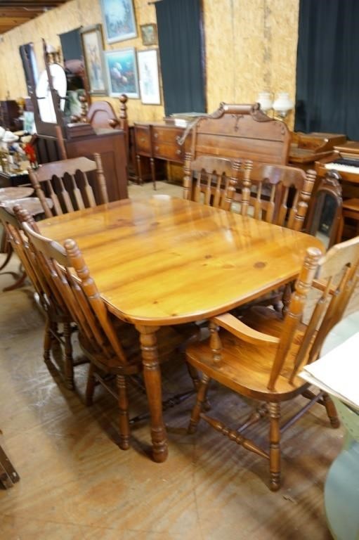Pine Table w/6 Chairs