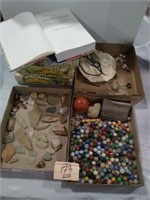 FLAT W/ INDIAN ARTIFACTS, ANTIQUE MARBLES, BOLO
