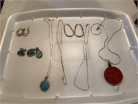 Traylot of sterling jewelry