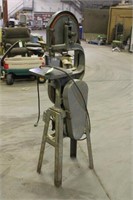 Davies And Wells 12" Band Saw Works Per Seller