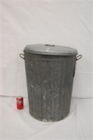 Vintage 30 Gallon Galvanized Trash Can w/ Lid