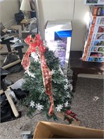 Fiberoptic snowflake Christmas tree