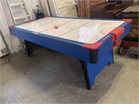 7' Air Hockey Table (Works)