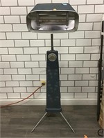Vtg 1960’s Hanovia Heat Lamp - Adjustable Height